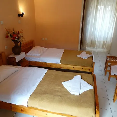 Akrotainaritis Konukevi 3*