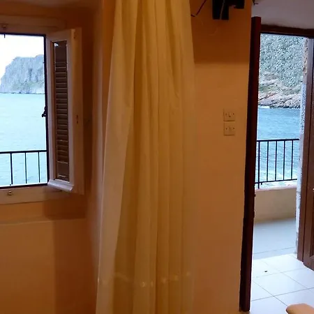 Akrotainaritis 3* Yerolimin