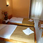 Akrotainaritis בית הארחה 3*
