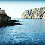 Akrotainaritis Guest house
