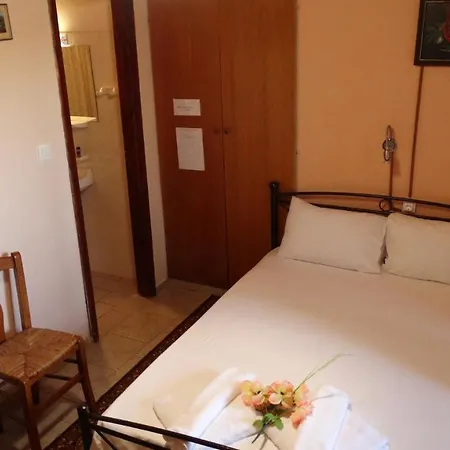 Гостевой дом Akrotainaritis 3*