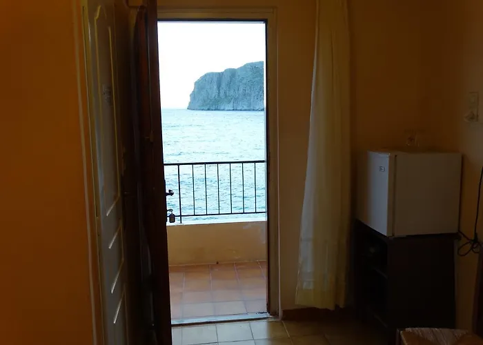 Casa de hóspedes Akrotainaritis